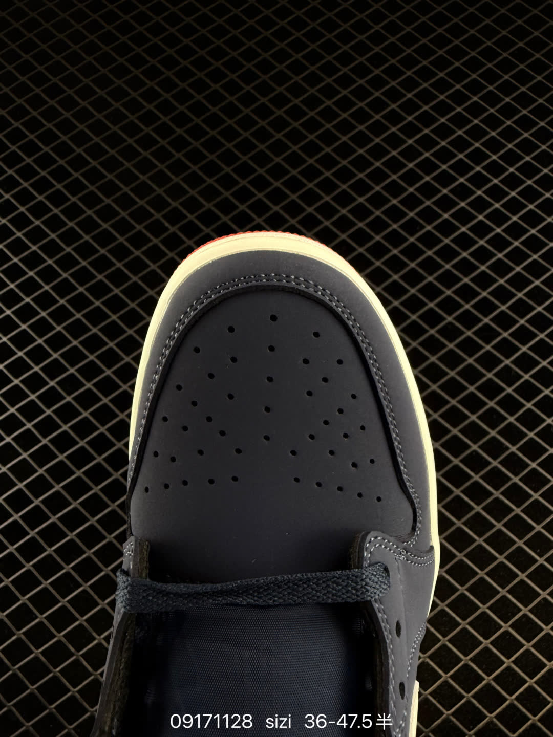 Nike Air Jordan 1 Retro Low-IX8478